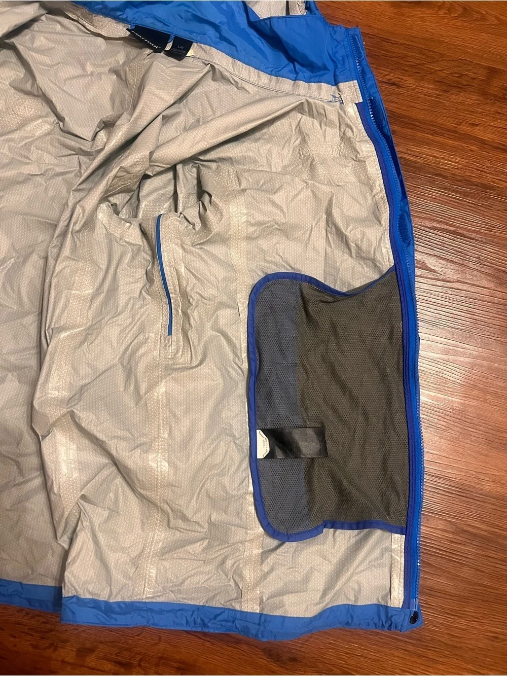 Marmot Men's Vibrant Blue Raincoat size L - Picture 14 of 17